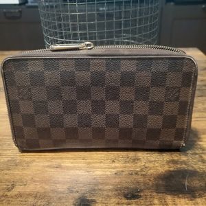 Louis Vuitton Zippy Organizer Damier Ebene